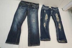 lot 283 image: capri jeans