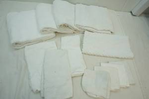 lot 289 image: towels