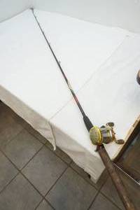 lot 293 image: fishing rod reel