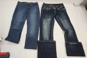 lot 310 image: Jeans