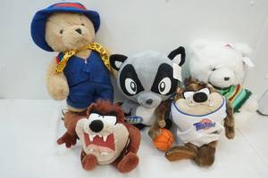 lot 351 image: plush animals