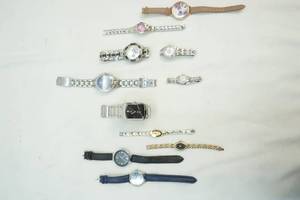 lot 354 image: watches