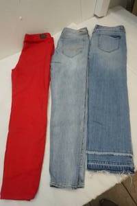 lot 380 image: Jeans