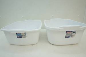 lot 381 image: Sterlite wash tubs