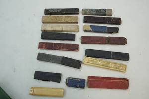 lot 391 image: antique straight blade  razor