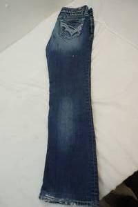 lot 405 image: jeans