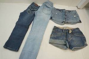 lot 412 image: jeans, shorts