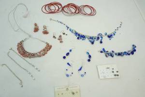 lot 416 image: jewelry