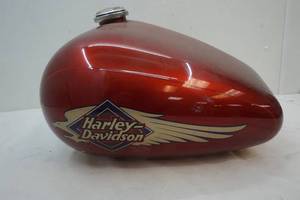 lot 431 image: Harley Davidson Screaming Eagle gas Tank