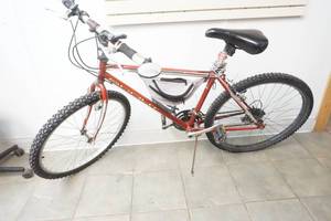 lot 438 image: Huffy Bicycle