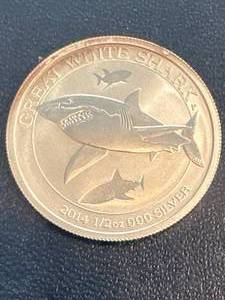 .999 Silver Great White Shark � Silver Coin