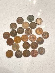 Lot of 25 Indian Head Pennies (rough)