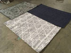 Mix lot of assorted Santa Monica Rugs Customer return Review all pictures