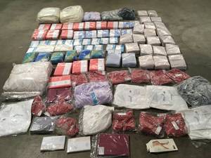 Mix lot of Bedroom Comforters, Various Pcs and Colors, Customer return Review all pictures