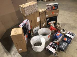 lot 2 image: Mix lot of Outdoor Items and Small Housewares Customer returns Review all pictures