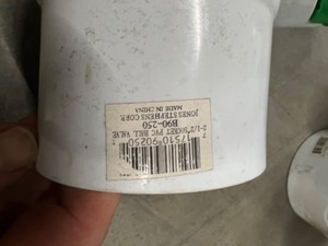 lot 34 image: Quantity 3 - 2 12in Socket PVC Ball Valve