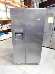Frigidaire 25.6-cu ft Side-by-Side Refrigerator with Ice Maker (Stainless Steel) ENERGY STAR
