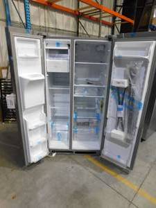 Frigidaire 25.6-cu ft Side-by-Side Refrigerator with Ice Maker (Easycare Stainless Steel) ENERGY STAR