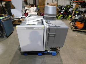 lot 5 image: Major appliance repair lot