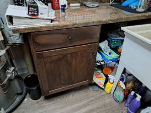 Countertop with Cabinet