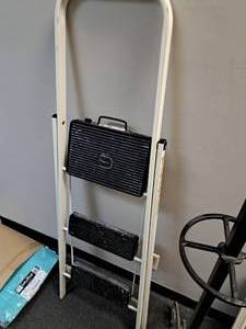 51 2-Step Step Ladder