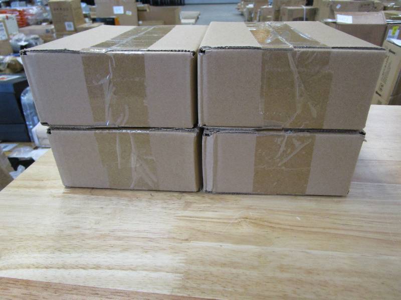 lot 822 image: Set of 4 - 4 in x 6 in Gold Picture Frames (OPEN BOXES)