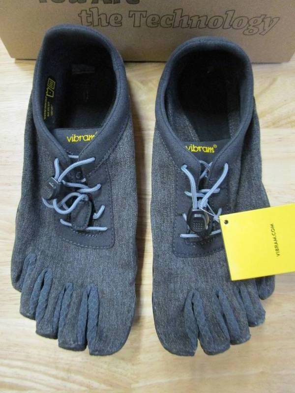 lot 234 image: Vibram Womens Five Fingers, KSO EVO Crosstraining Sneaker in Dark Gray & Black Size 8-8.5