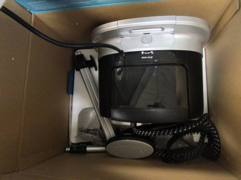 lot 46 image: PurSteam Worlds Best Steamers Garment Steamer PS-1200 110v (OPEN BOX)