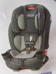 lot 325 image: Graco Slimfit 3 in 1 Car Seat - Redmond Design (OPEN BOX, IN NEW CONDITION)