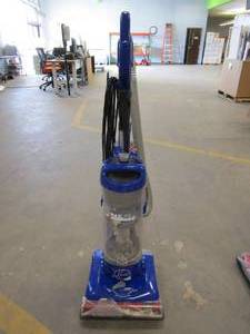 lot 331 image: Hoover MaxLife Bagless Upright Vacuum Cleaner (USED, OUT OF BOX, MISSING ATTACHMENTS)