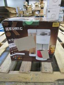 lot 374 image: Keurig Single Serve Coffee Maker in Black (IN WRONG BOX)