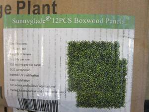 lot 489 image: (12) 20 x 20 Artificial Boxwood Hedge Plant Panels - SOLD AS IS
