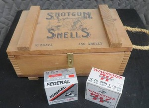12 GAUGE SHOTGUN SHELLS WITH WOODEN  AMMO BOX