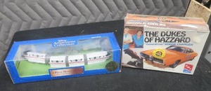 MODEL CAR TRAIN