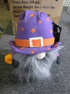 lot 17 image: 6 weighted gnomes ...
