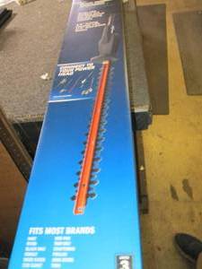 lot 29 image: hart 17 inch hedge trimmer attachme...