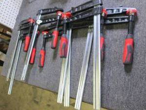 lot 32 image: 7 bessey clamps  16 x 7 ...