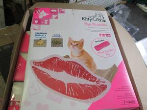 lot 34 image: 5 kitty city lip scratchers ...