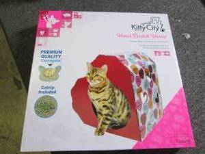 lot 35 image: 4 kitty city heart scratch houses ...