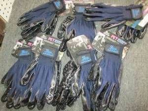 lot 49 image: 7 pairs of pet grooming gloves ...