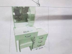 lot 99 image: vanity set makeup table for women o...