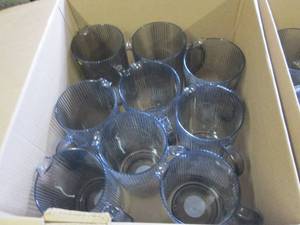 lot 107 image: 28 plastic pitchers and 3 ice bucke...