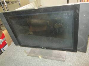 lot 115 image: dell all in one computer windows vi...
