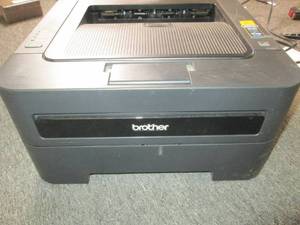 lot 118 image: brother HL-2270dw powers on ...