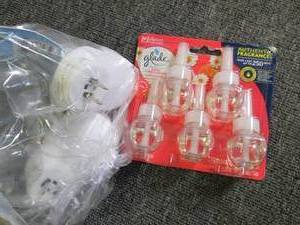lot 158 image: lot of glade plug ins ...