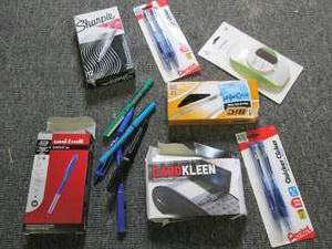 lot 290 image: lot of pens and more ...