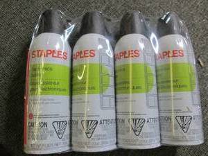 lot 319 image: 4 cans of staples electronics duste...