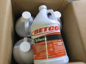 lot 410 image: case of 41 gallon jugs of betco tr...