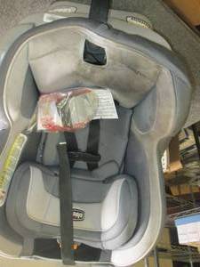 lot 449 image: chicco nextfit convertible car set ...