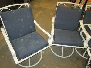 lot 474 image: 4 outdoor metal chairs ...